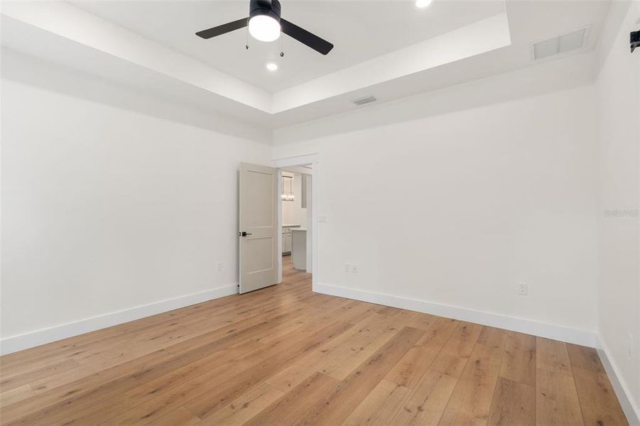 Spacious, unfurnished interior of a new home in , Lake City (Image 27).