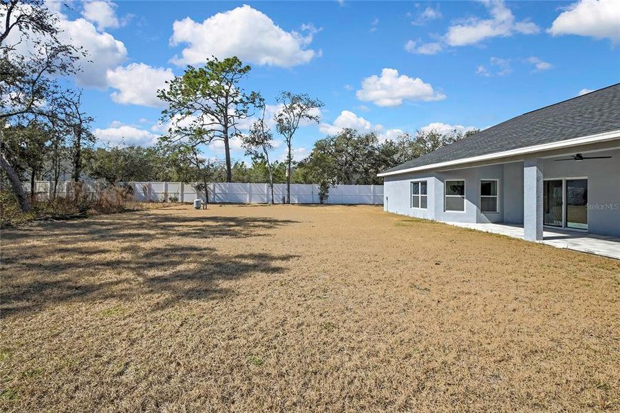 Exterior details and patio area of a home in , Weeki Wachee (Image 30).