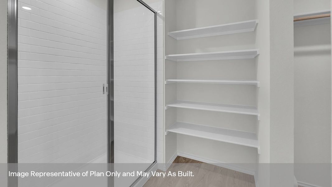 Image 28 representing the The Caroline by D.R. Horton in Bollinger, Maxwell, TX.