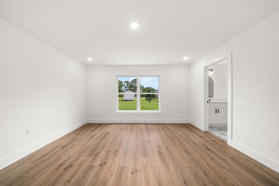 interior - master bedroom 2