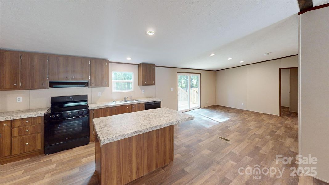 Image 30 of a home in .