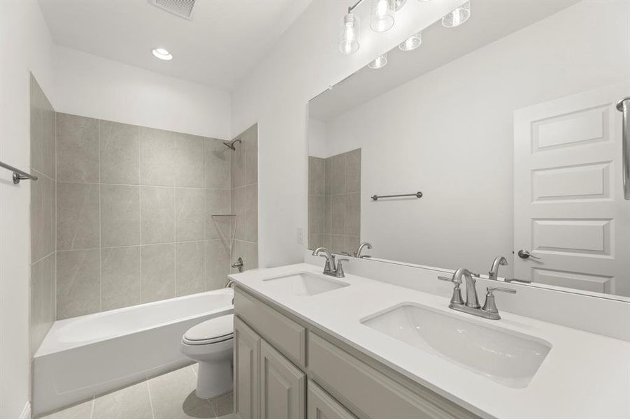 24. 632 Brazos - 3RD Bath 24. 632 Brazos - 3RD Bath