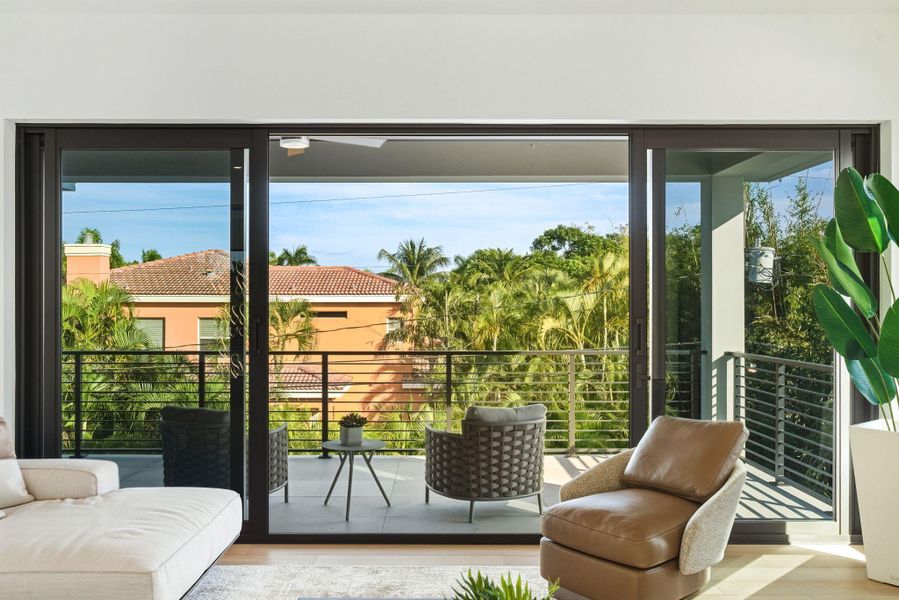Exterior details and patio area of a home in , Boca Raton (Image 4).