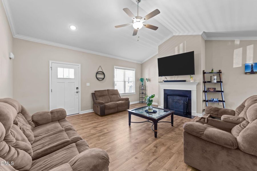 50-web-or-mls-VB4A5194 50-web-or-mls-VB4A5194