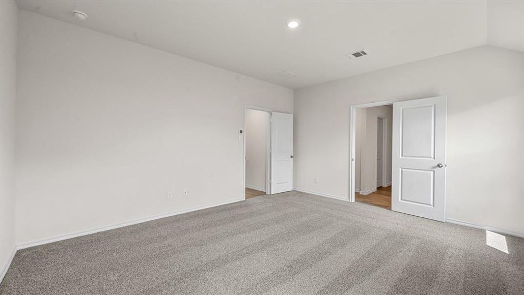 Spacious, unfurnished interior of a new home in The Reserve at Timber Creek, Lindale (Image 31). Spacious, unfurnished interior of a new home in The Reserve at Timber Creek, Lindale (Image 31).