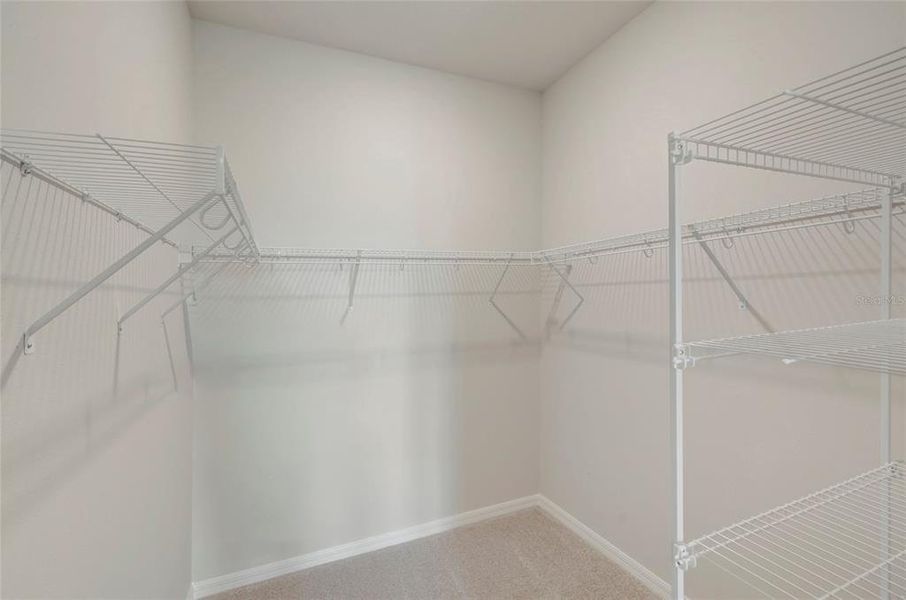 Spacious, unfurnished interior of a new home in Gracewater at Sarasota, Sarasota (Image 13).