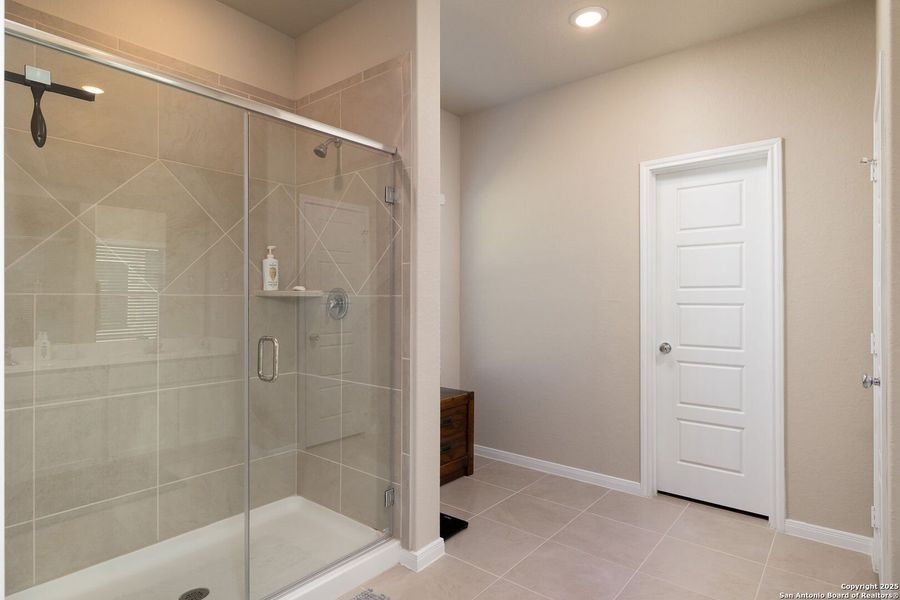 Image 28 of a home in Greenspoint Heights.