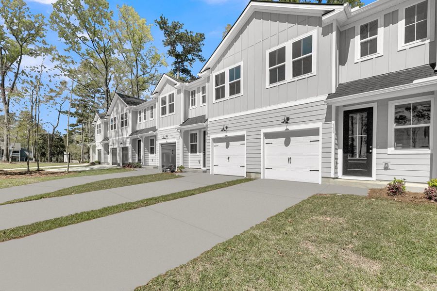 Image 13 of a home in Windward Village.