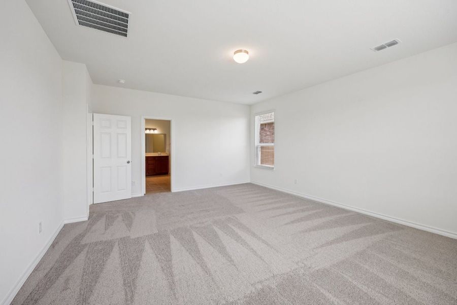 Spacious, unfurnished interior of a new home in Heartland Signature, Crandall (Image 14). Spacious, unfurnished interior of a new home in Heartland Signature, Crandall (Image 14).