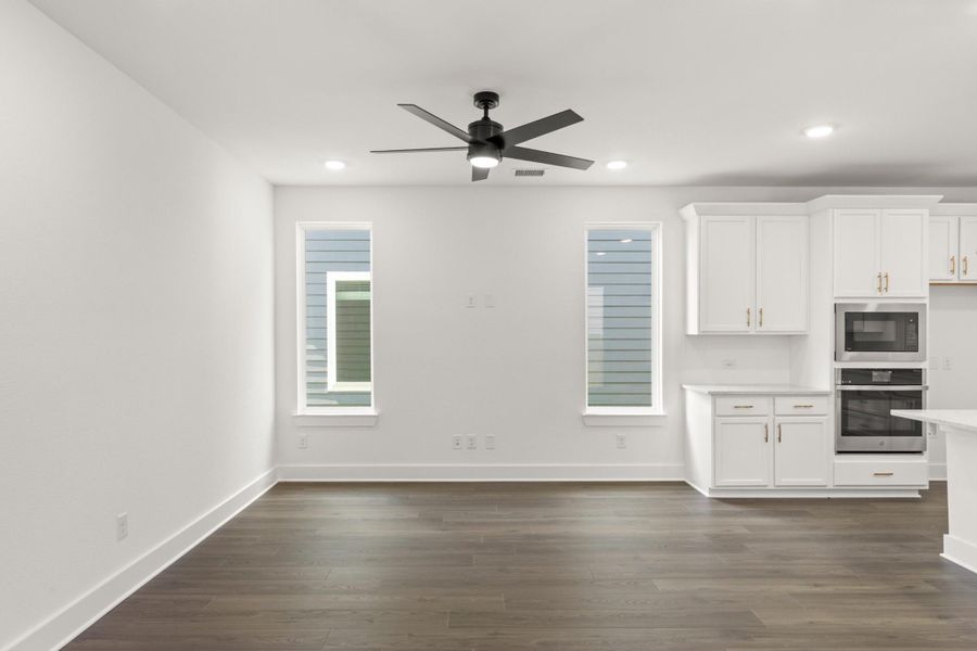Spacious, unfurnished interior of a new home in Carriage Collection at Painted Tree, McKinney (Image 14). Spacious, unfurnished interior of a new home in Carriage Collection at Painted Tree, McKinney (Image 14).