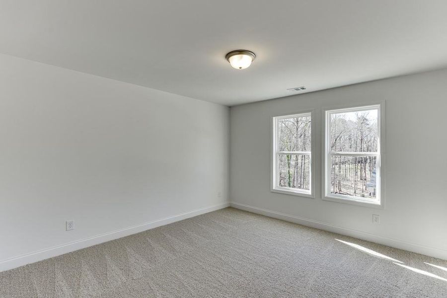 Spacious, unfurnished interior of a new home in , Commerce (Image 25).