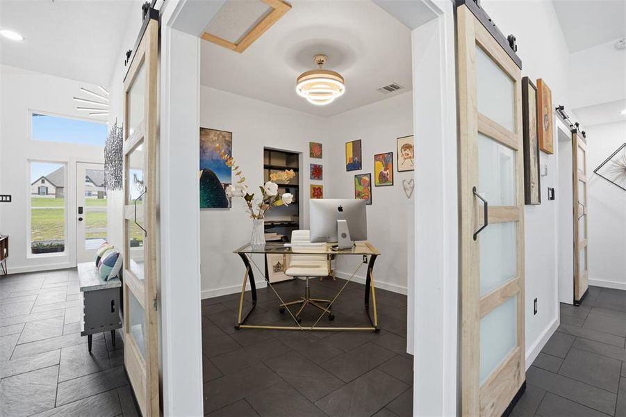 Furnished interior view inside a new home in , Granbury (Image 21).