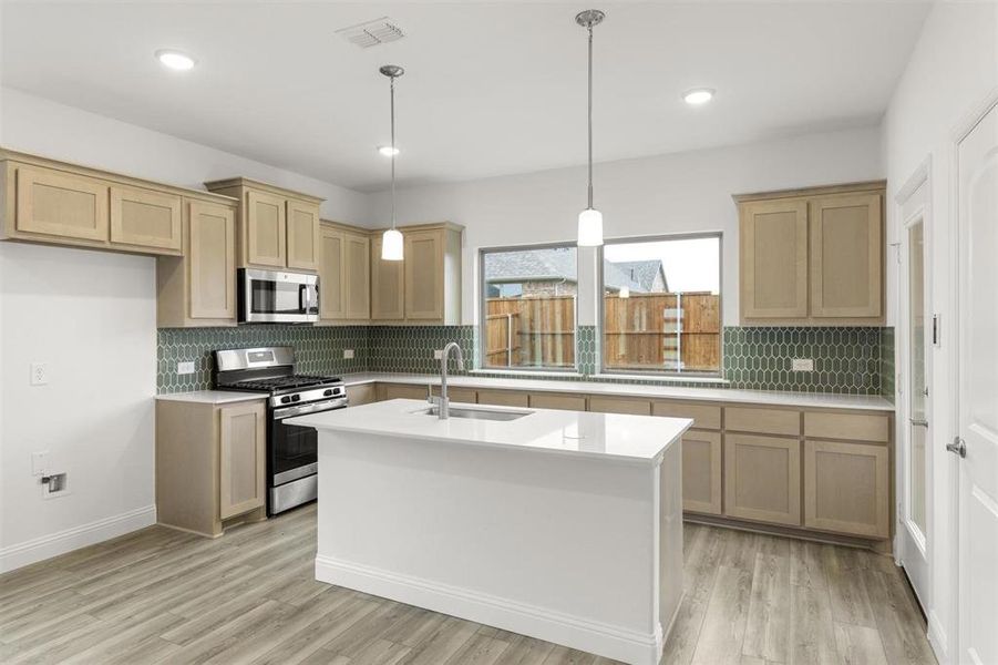 1612GrassyPond_4 1612GrassyPond_4