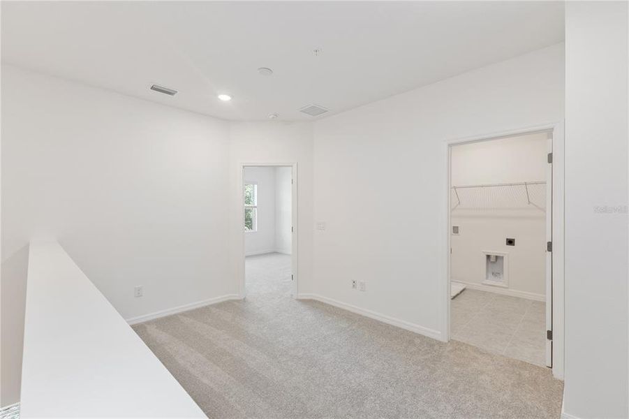 Spacious, unfurnished interior of a new home in , Apopka (Image 11).