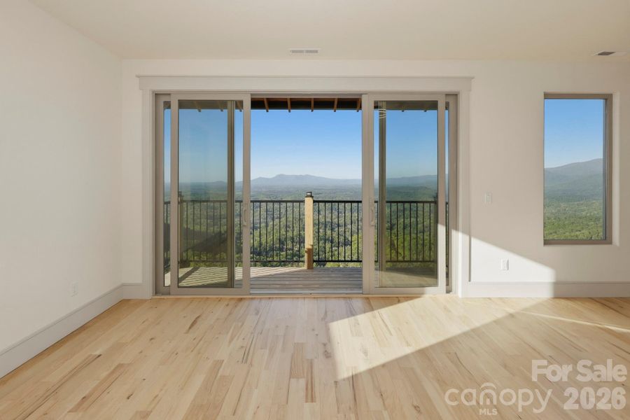 Spacious, unfurnished interior of a new home in , Lake Lure (Image 14).