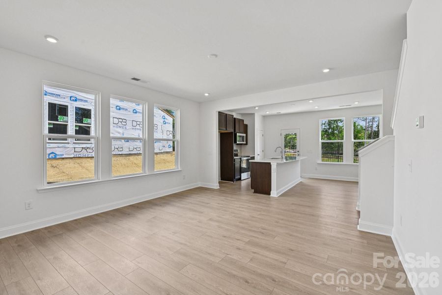 Spacious, unfurnished interior of a new home in Bell Glen, Charlotte (Image 20). Spacious, unfurnished interior of a new home in Bell Glen, Charlotte (Image 20).