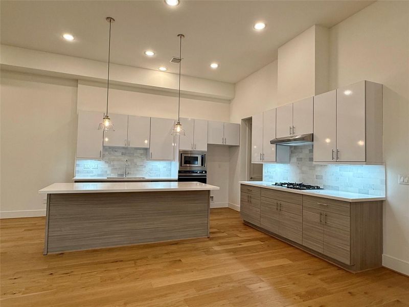 Fisher Paykel Kitchen with Eight Foot Island Fisher Paykel Kitchen with Eight Foot Island