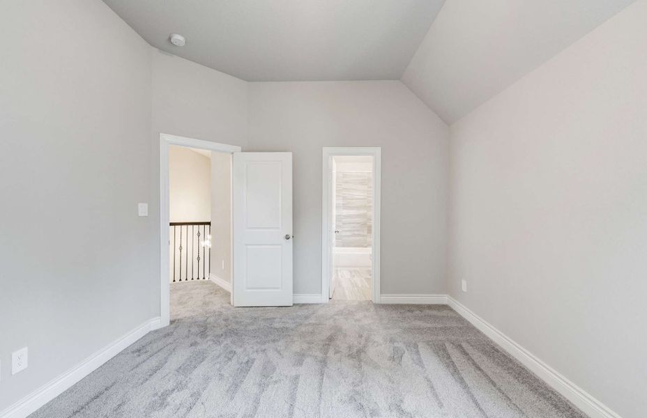 Representative unfurnished interior of a home built from the 2924 by Ravenna Homes in The Highlands 55′, Porter (Image 31). Representative unfurnished interior of a home built from the 2924 by Ravenna Homes in The Highlands 55′, Porter (Image 31).