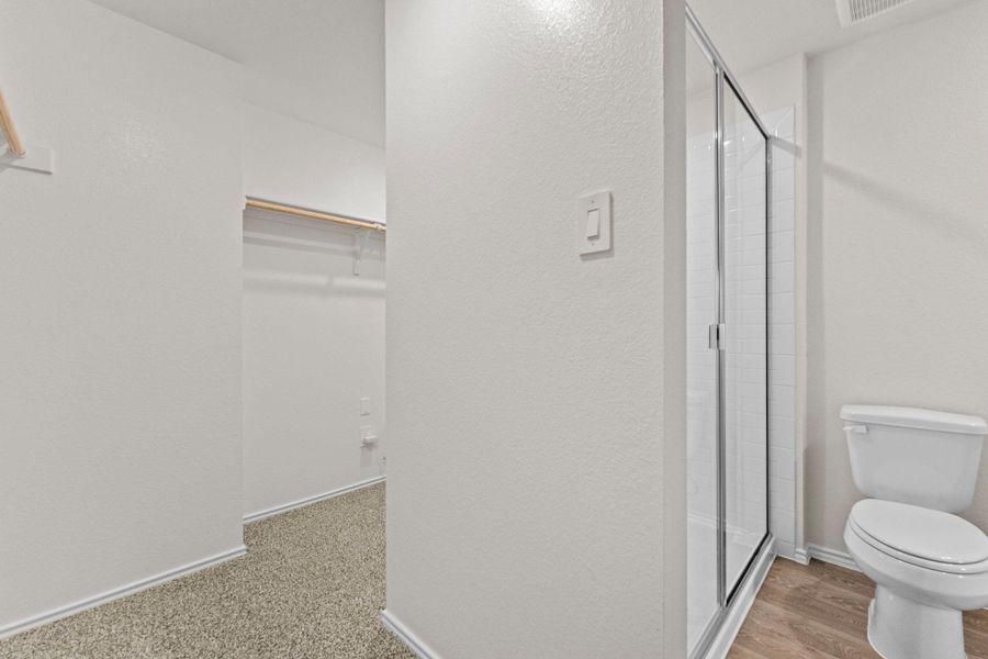 Furnished interior view inside a new home in , Maxwell (Image 15).