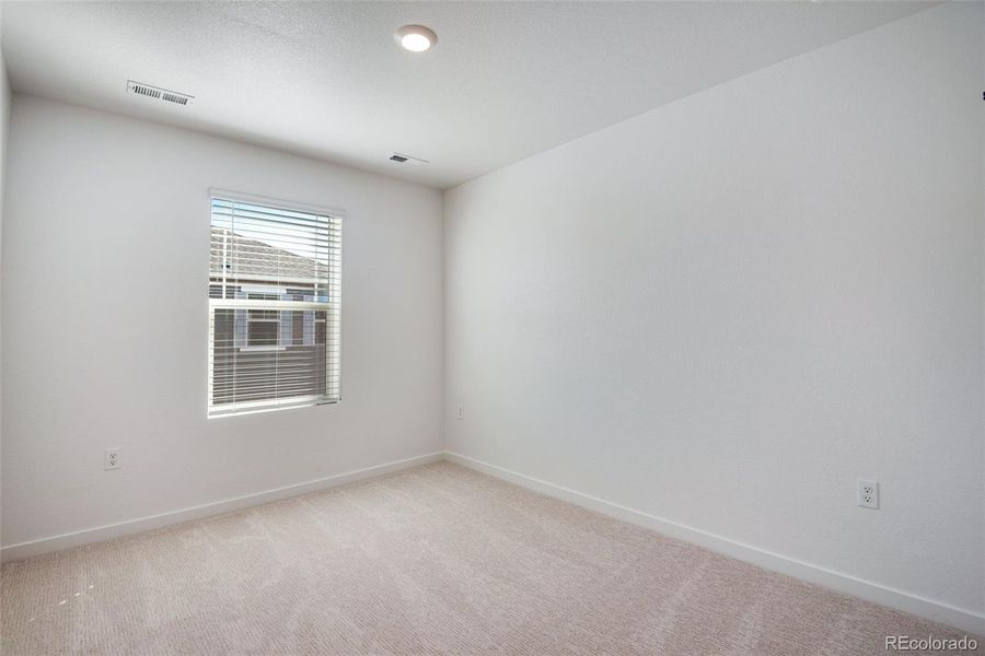 Spacious, unfurnished interior of a new home in Horizon Uptown, Aurora (Image 37). Spacious, unfurnished interior of a new home in Horizon Uptown, Aurora (Image 37).