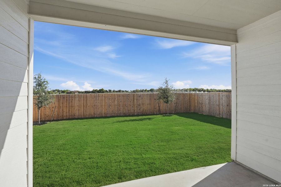 Exterior details and patio area of a home in Nopal Valley, San Antonio (Image 18).
