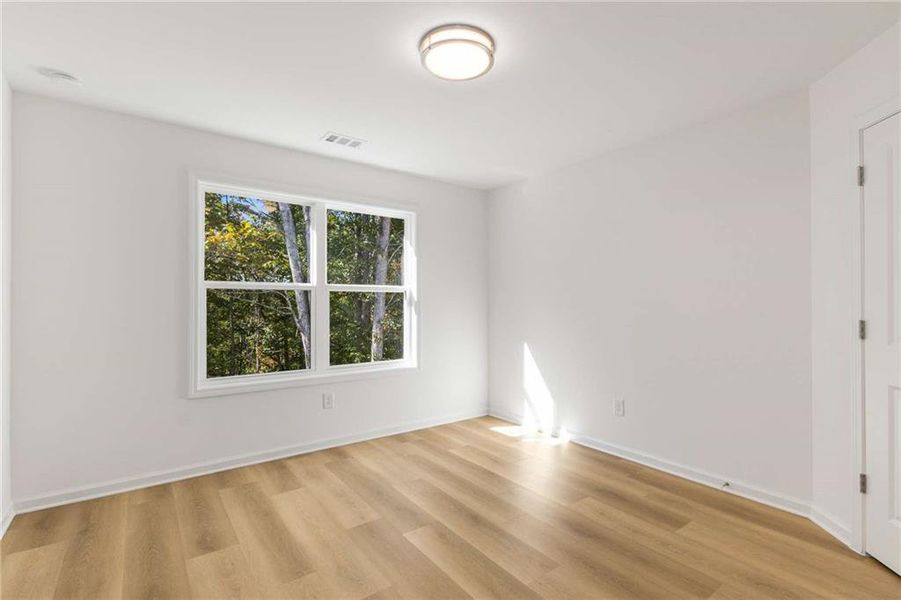 Spacious, unfurnished interior of a new home in , Gainesville (Image 38).
