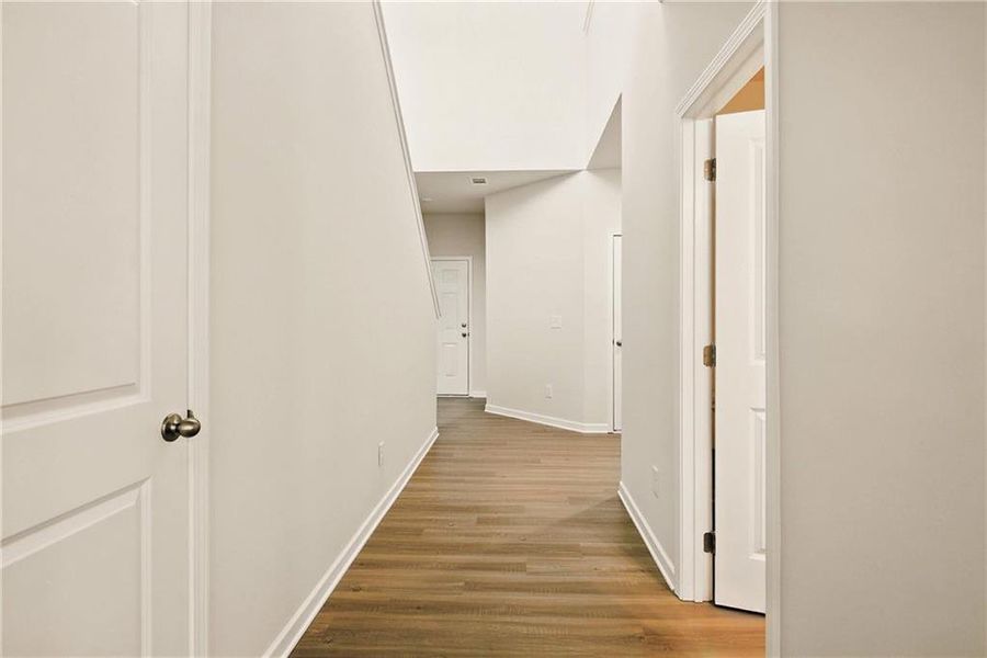 Spacious, unfurnished interior of a new home in Castleberry Pointe, Dawsonville (Image 19).