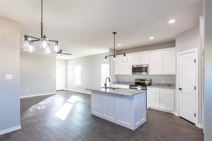 Furnished interior view inside a new home in , Abilene (Image 6).