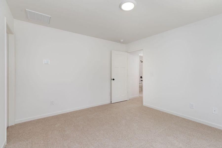 Spacious, unfurnished interior of a new home in Stewart Estates, Meansville (Image 38).