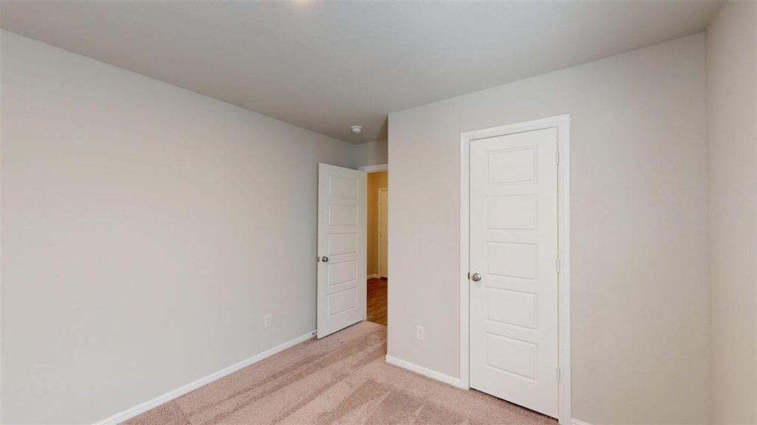 Spacious, unfurnished interior of a new home in Forest Park, Princeton (Image 18).