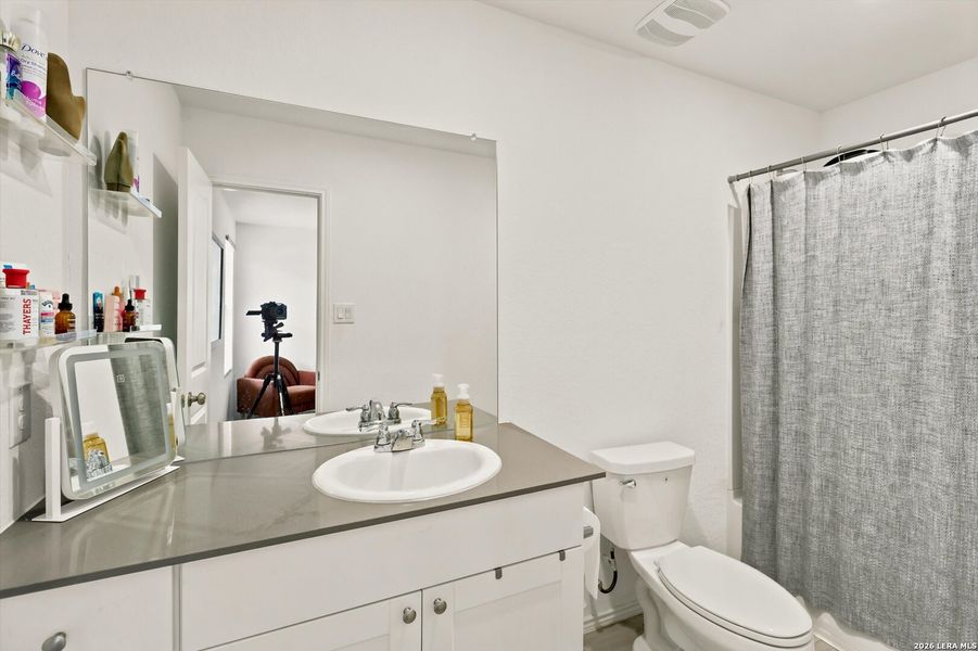 Furnished interior view inside a new home in Sage Meadows, St. Hedwig (Image 13). Furnished interior view inside a new home in Sage Meadows, St. Hedwig (Image 13).