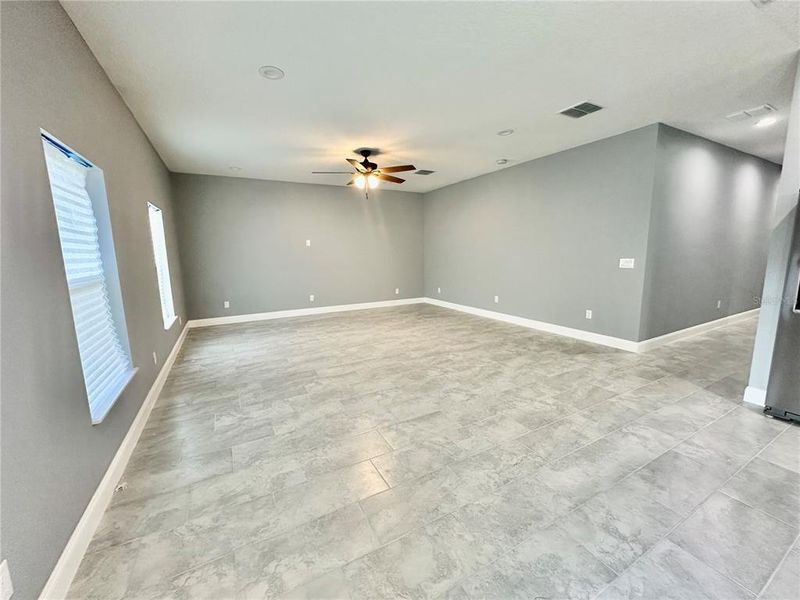 famlly room opens to kitchen famlly room opens to kitchen