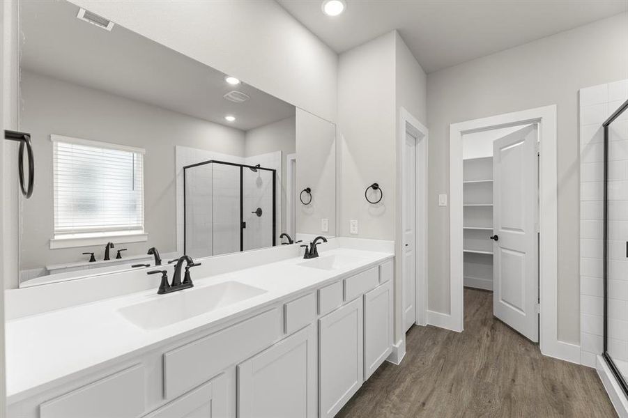 17. 709 Wilderness - Bath 17. 709 Wilderness - Bath