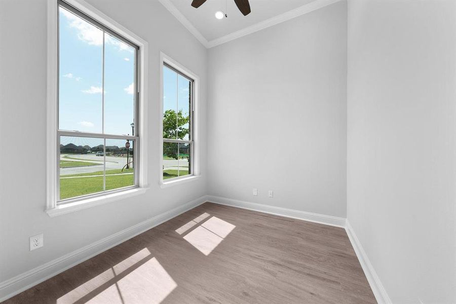 Spacious, unfurnished interior of a new home in Heath Golf and Yacht, Heath (Image 22).