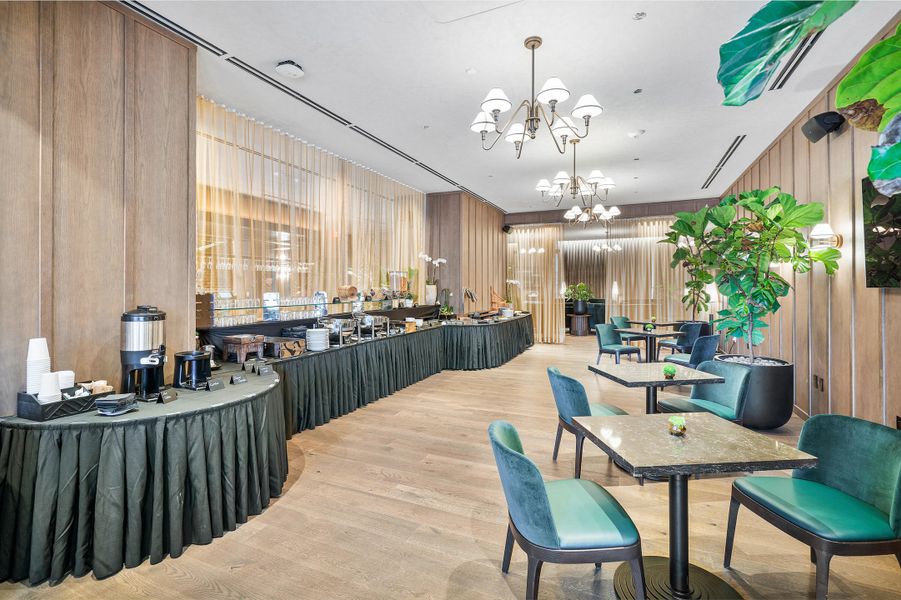 035-601Northeast1stAvenue-Miami-FL-33132