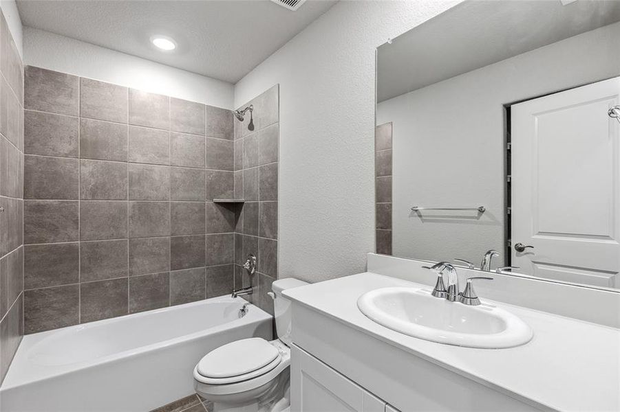 Furnished interior view inside a new home in Stratton Place, Greenville (Image 4).