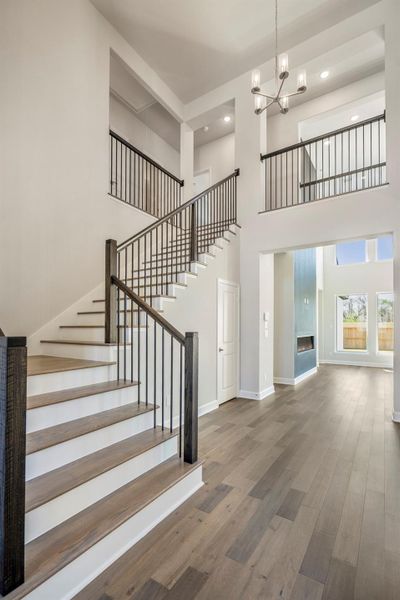 Spacious, unfurnished interior of a new home in Sienna 70′ Lots, Missouri City (Image 41).