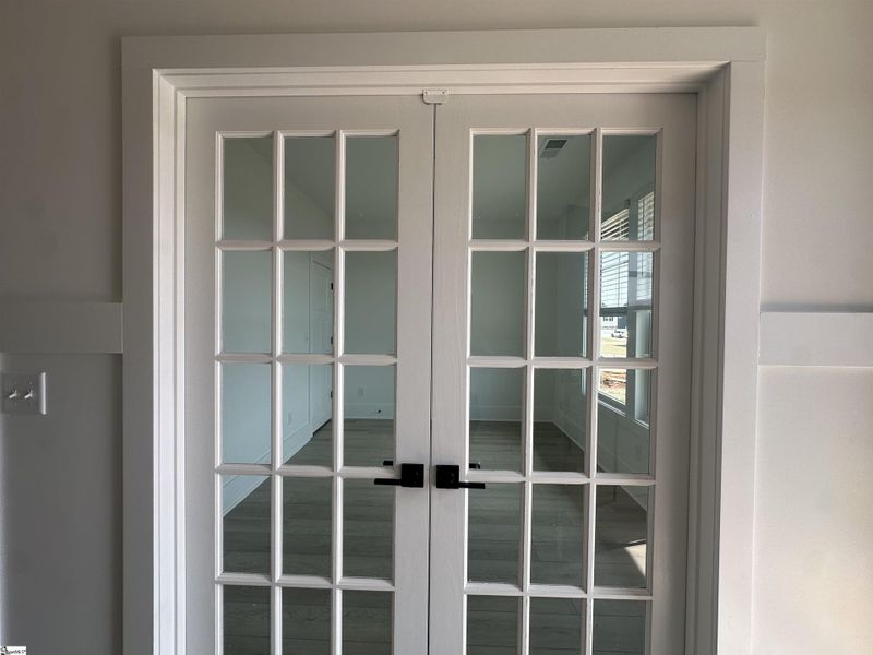 Close-up of interior finishes inside a home in Shiloh Trail, Wellford (Image 12).