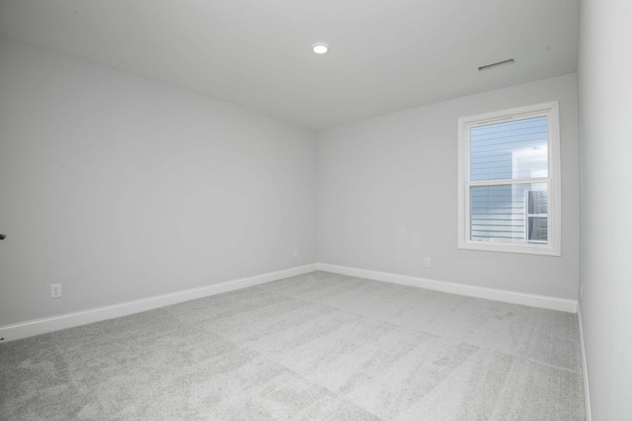 Spacious, unfurnished interior of a new home in Ivey Farms - The Grove Collection, Farragut (Image 37). Spacious, unfurnished interior of a new home in Ivey Farms - The Grove Collection, Farragut (Image 37).