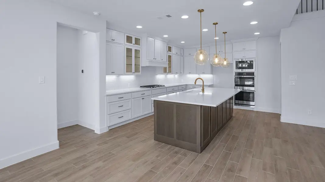 Furnished interior view inside a new home in Evergreen 70', Conroe (Image 3). Furnished interior view inside a new home in Evergreen 70', Conroe (Image 3).