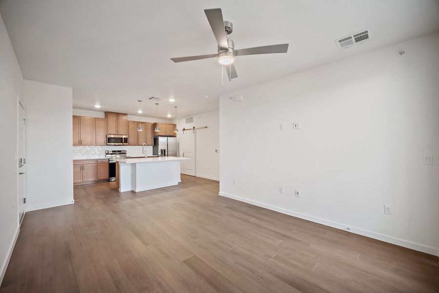 Spacious, unfurnished interior of a new home in The Residences at Victory Ridge, Colorado Springs (Image 13).
