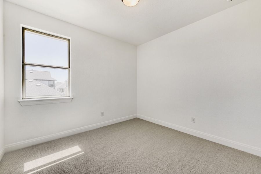 Spacious, unfurnished interior of a new home in The Porch at Du Pre, Buda (Image 16). Spacious, unfurnished interior of a new home in The Porch at Du Pre, Buda (Image 16).