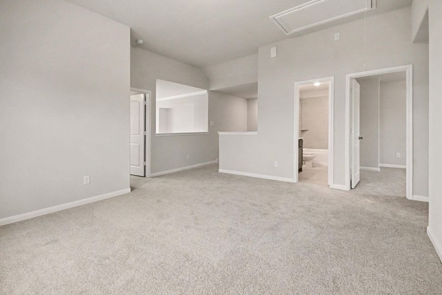 Spacious, unfurnished interior of a new home in , Bay City (Image 17). Spacious, unfurnished interior of a new home in , Bay City (Image 17).