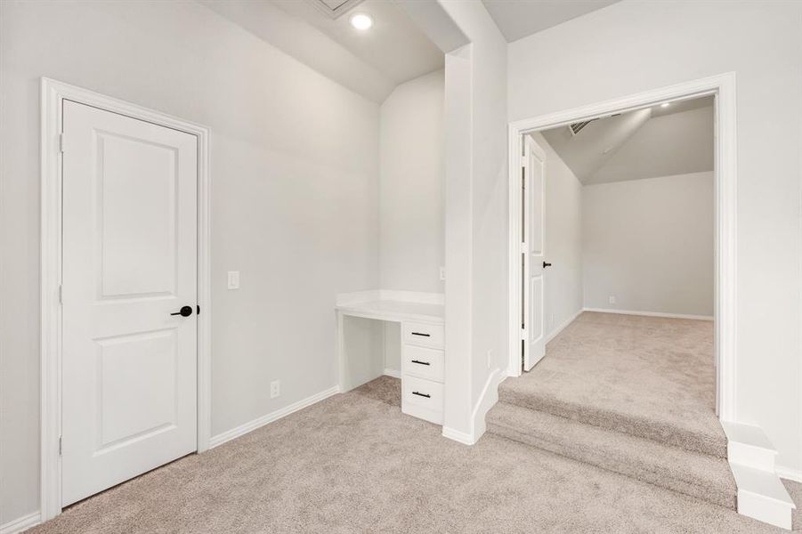 Spacious, unfurnished interior of a new home in Hayes Crossing, Midlothian (Image 37).