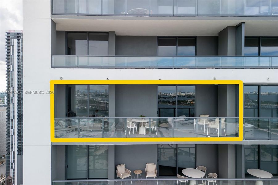 Condo located in Miami, FL showcasing its design and architecture (Image 26).