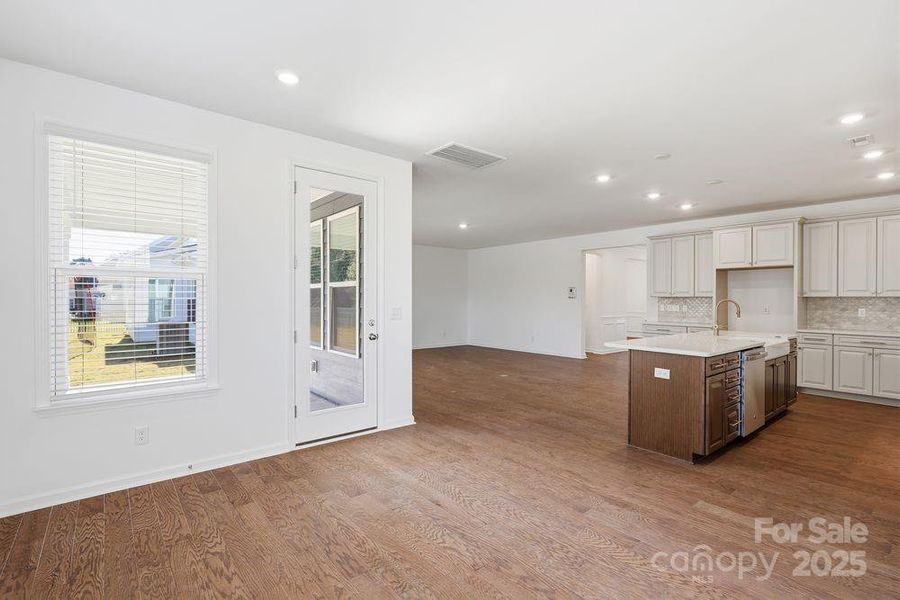 154 Nicholson Lane ~ Ready Now!