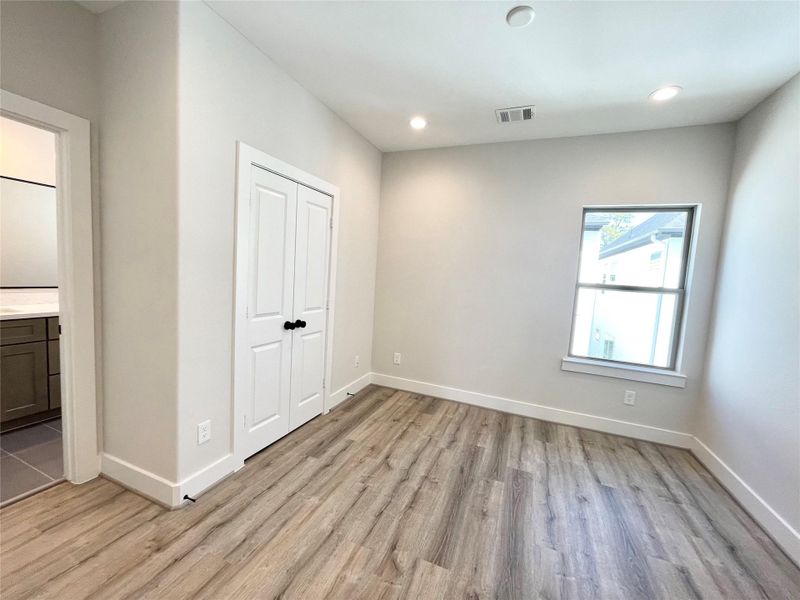 Spacious, unfurnished interior of a new home in , Houston (Image 19). Spacious, unfurnished interior of a new home in , Houston (Image 19).