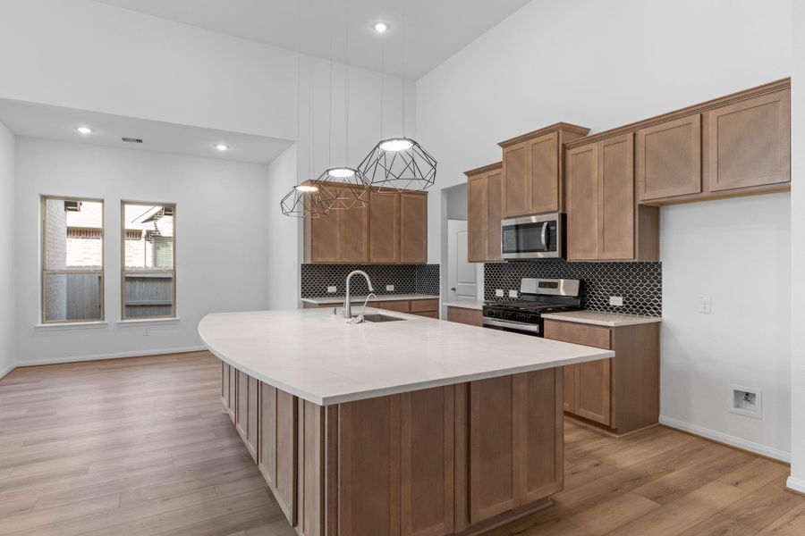 Furnished interior view inside a new home in Pomona, Manvel (Image 10).