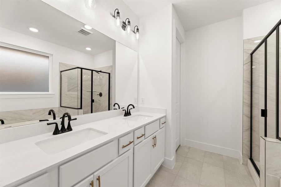 20. 2708 Painted - Bath (2)