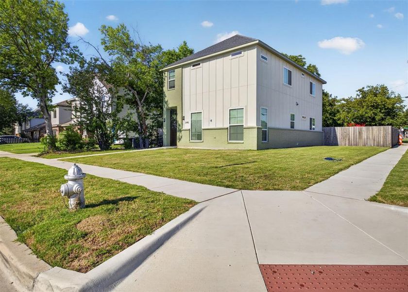 Image 38 of a home in .